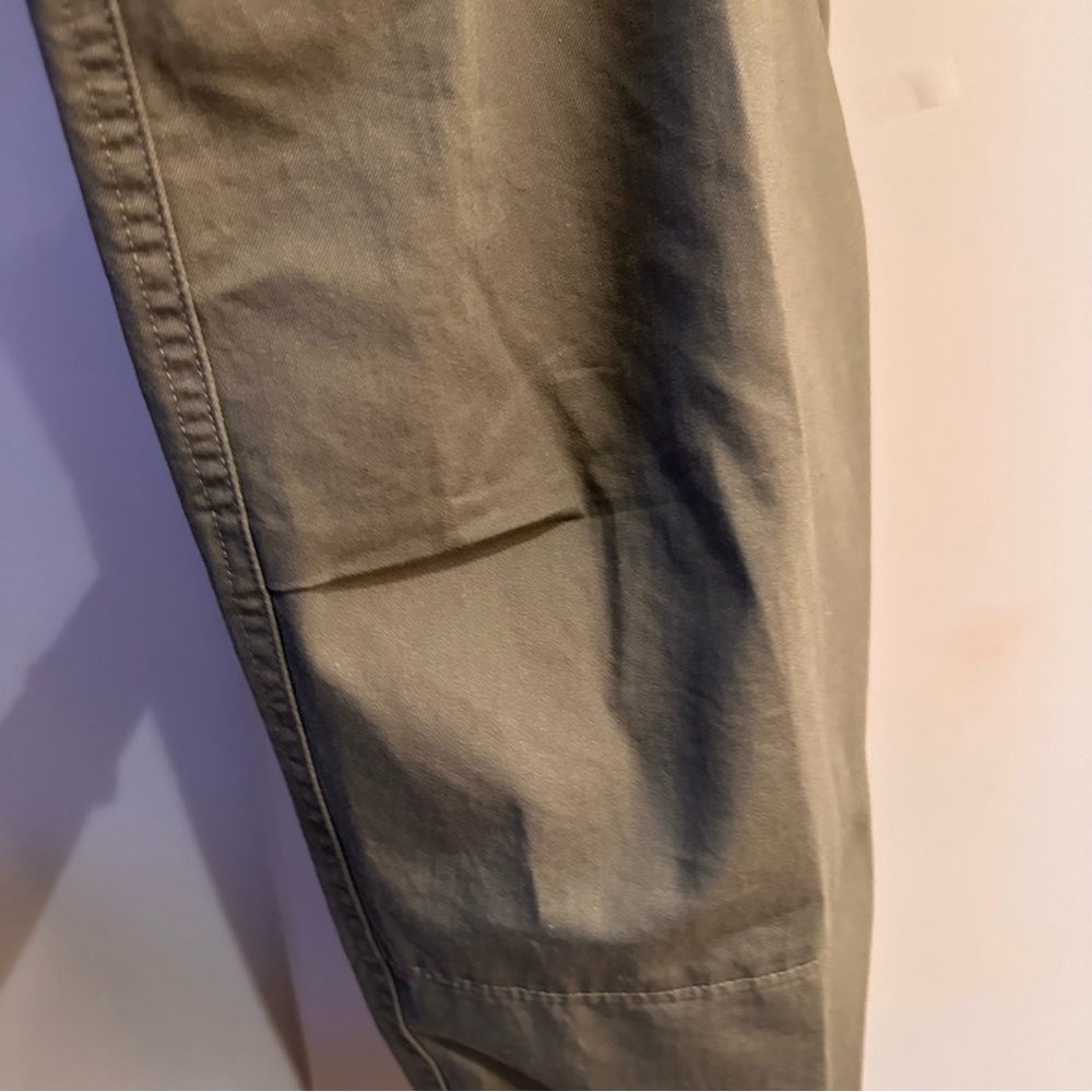 UNIQLO U Pleated Jogger Pants  army green sz 8 - Picture 5 of 11
